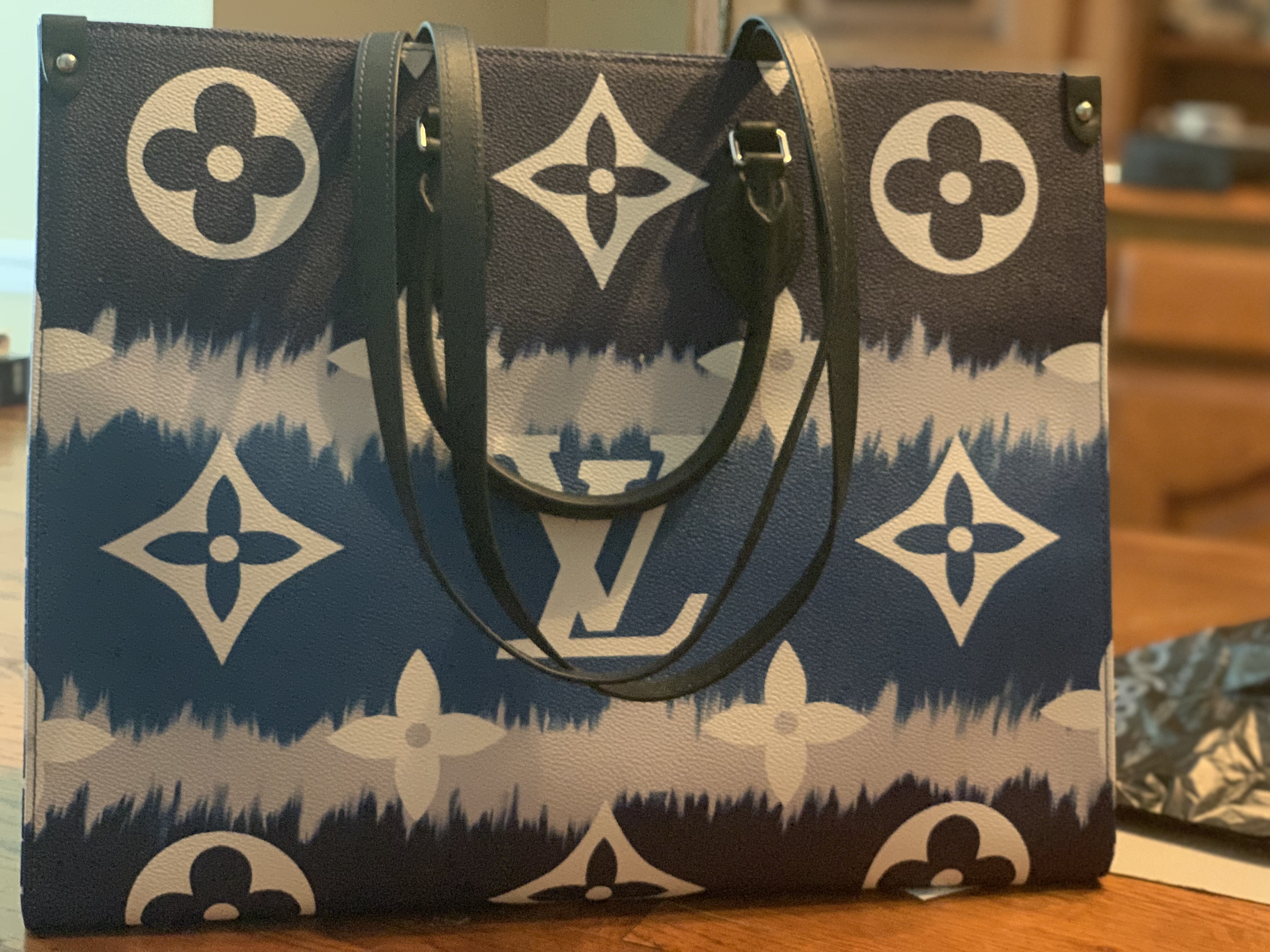 Louis Vuitton Handbag Styles – LuxeDH
