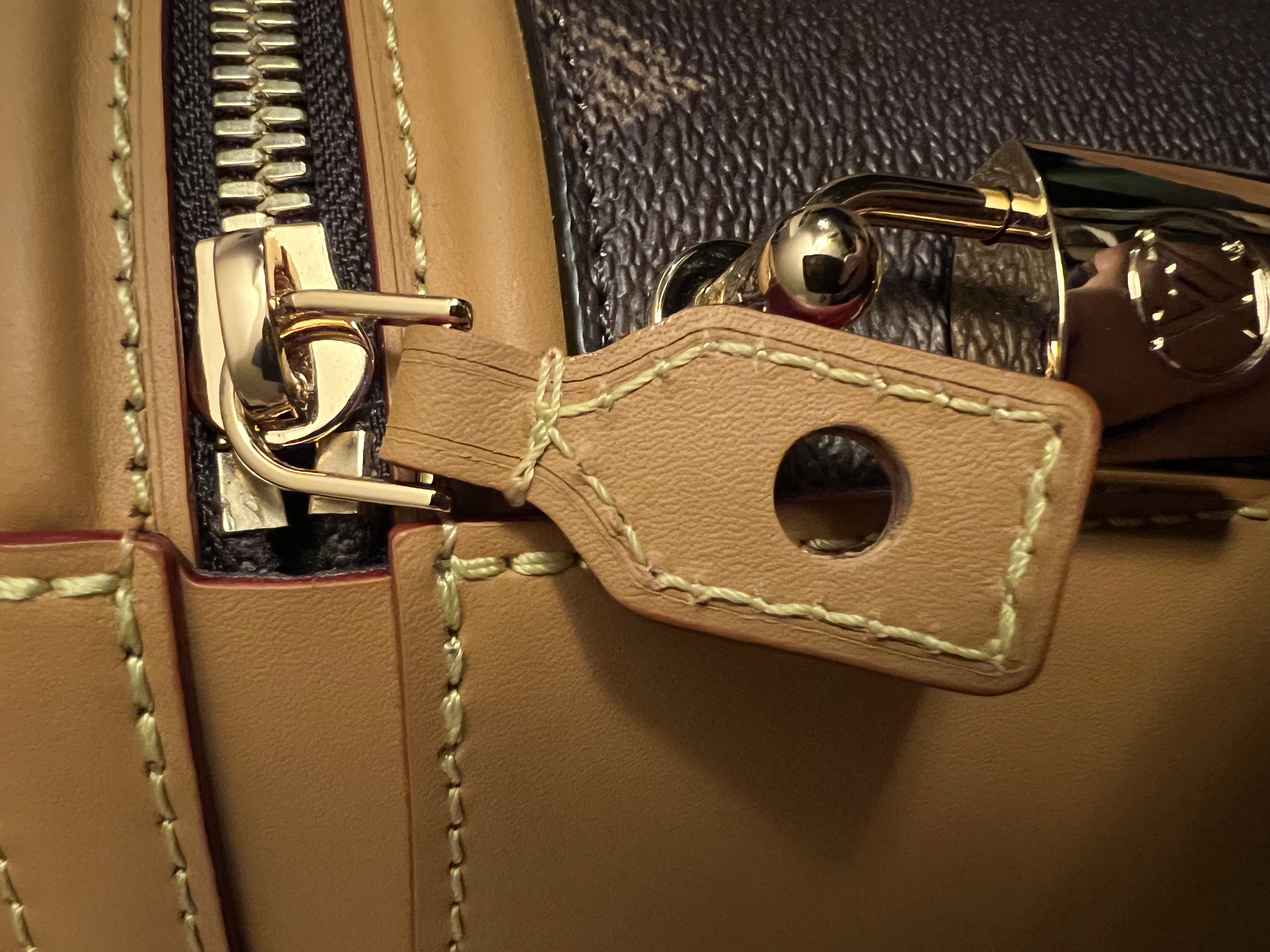 Replica Handbags - LuxuryTastic Replicas