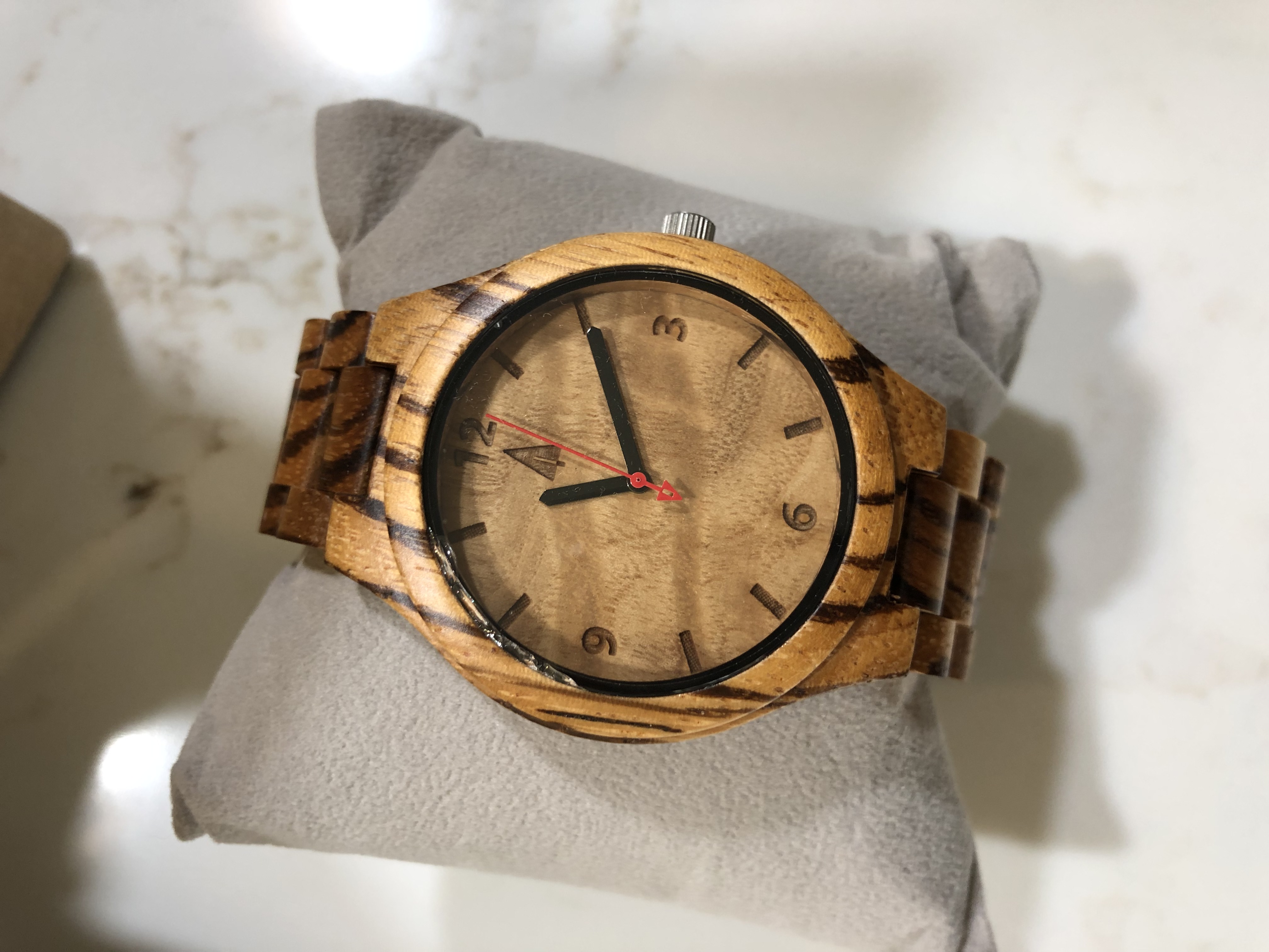 Treehut Men's Classic Wooden Watch, Men's Fashion, Watches & Accessories,  Watches on Carousell