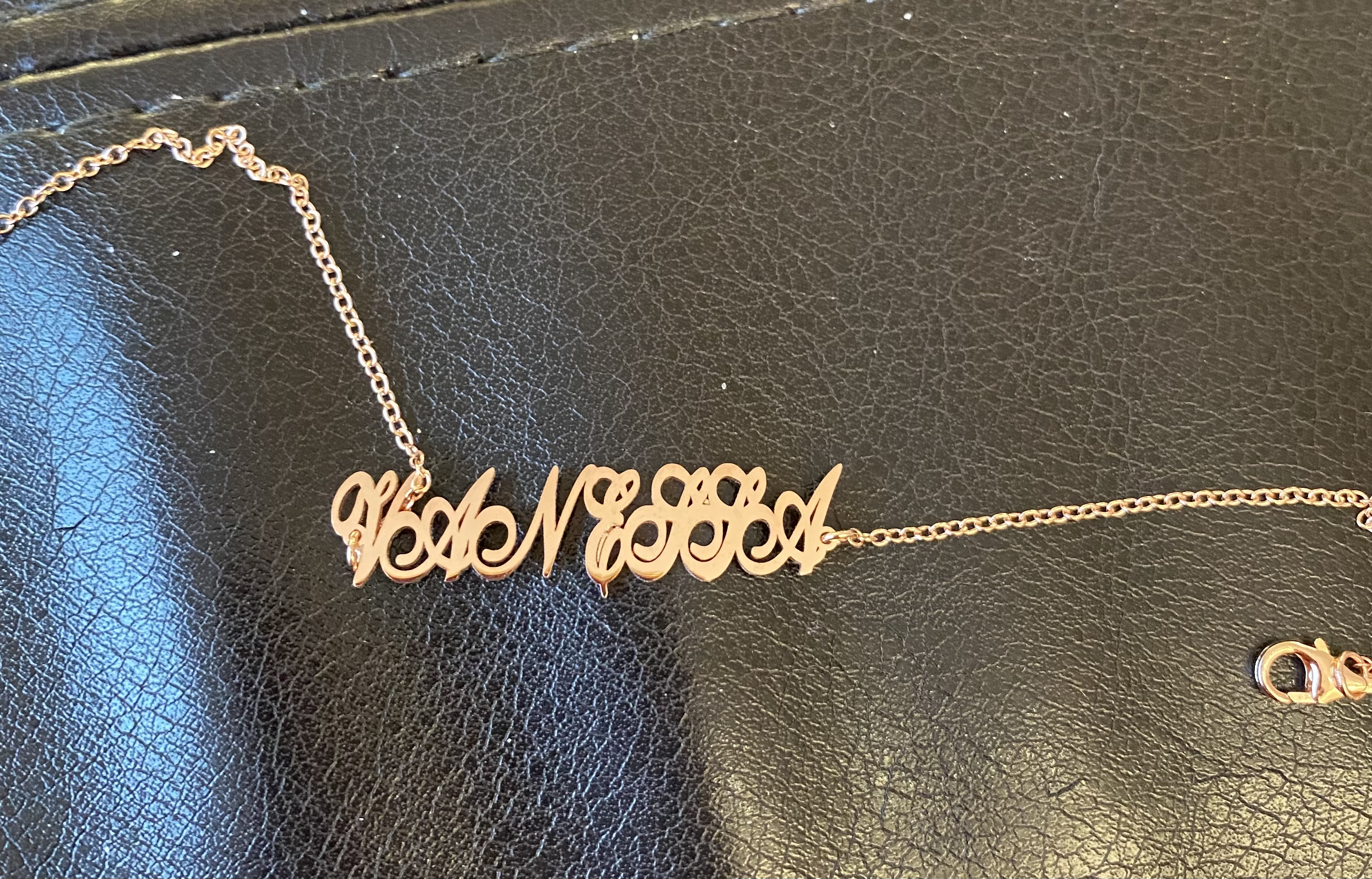 get name necklace trustpilot