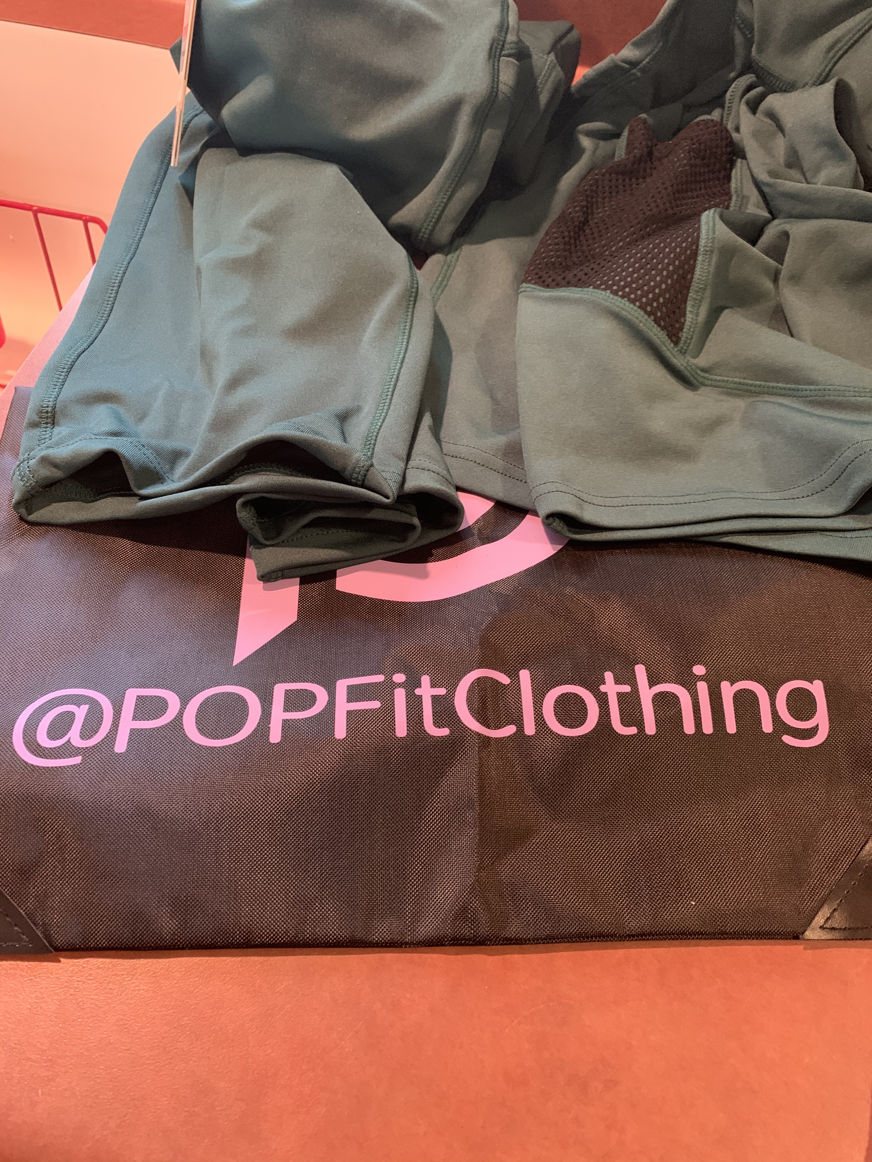 Free Leggings Explained and Tried On - Honest Review of Pop Fit