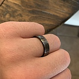 Beautiful Celtic knot design! As a Christian, this brings the Trinity to mind whenever I look at my ring. It reminds me to pray that God will bless our marriage. He is so good to us, and this ring is an absolute blessing for me to wear.