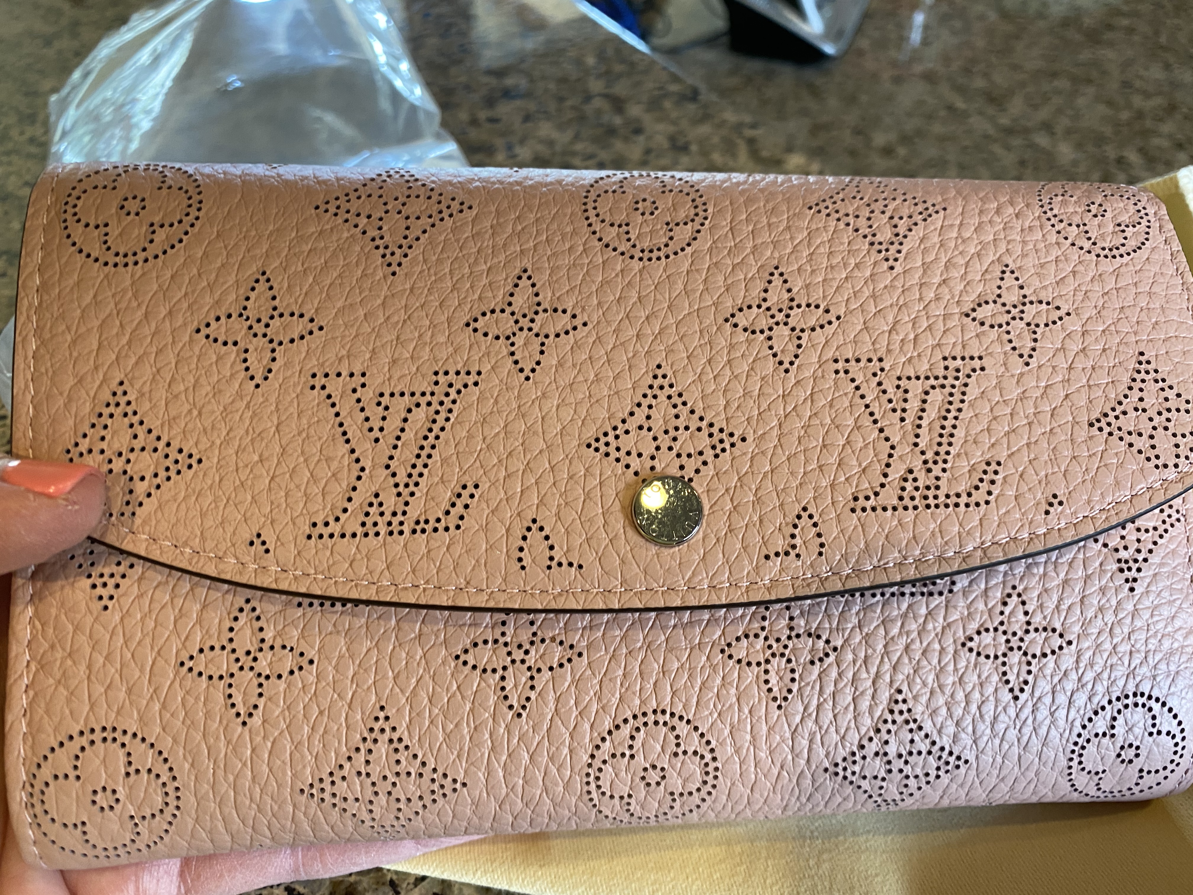 Lets-kickit.com : New 1:1 Quality Louis Vuitton Dons Red REVIEW 