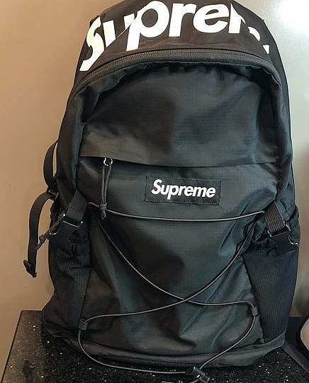 Can I please get a legit check on this supreme ss17 backpack pls : r/Supreme