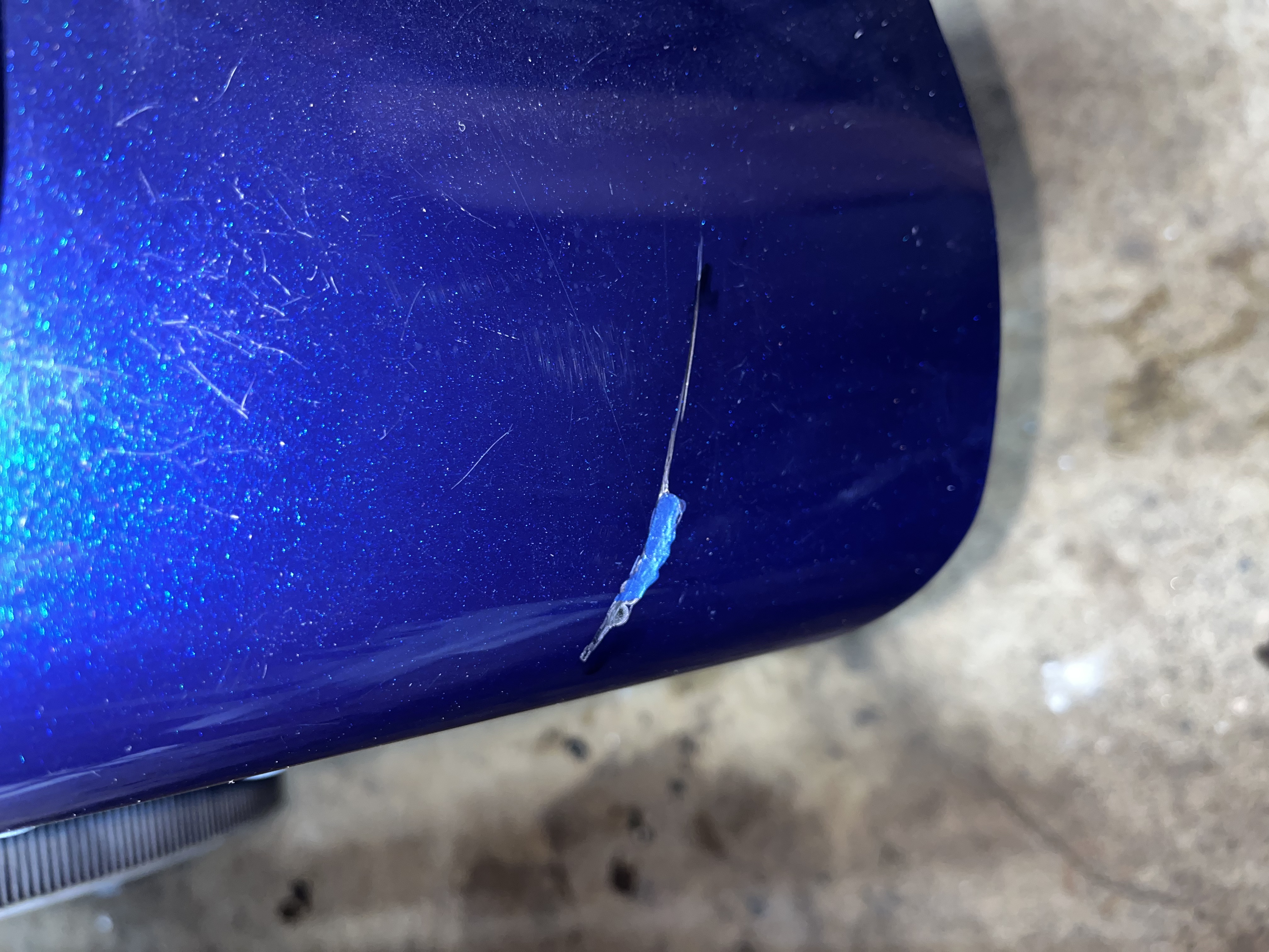 Car Scratch Repair – Pros and Cons of Touch-Up Paint