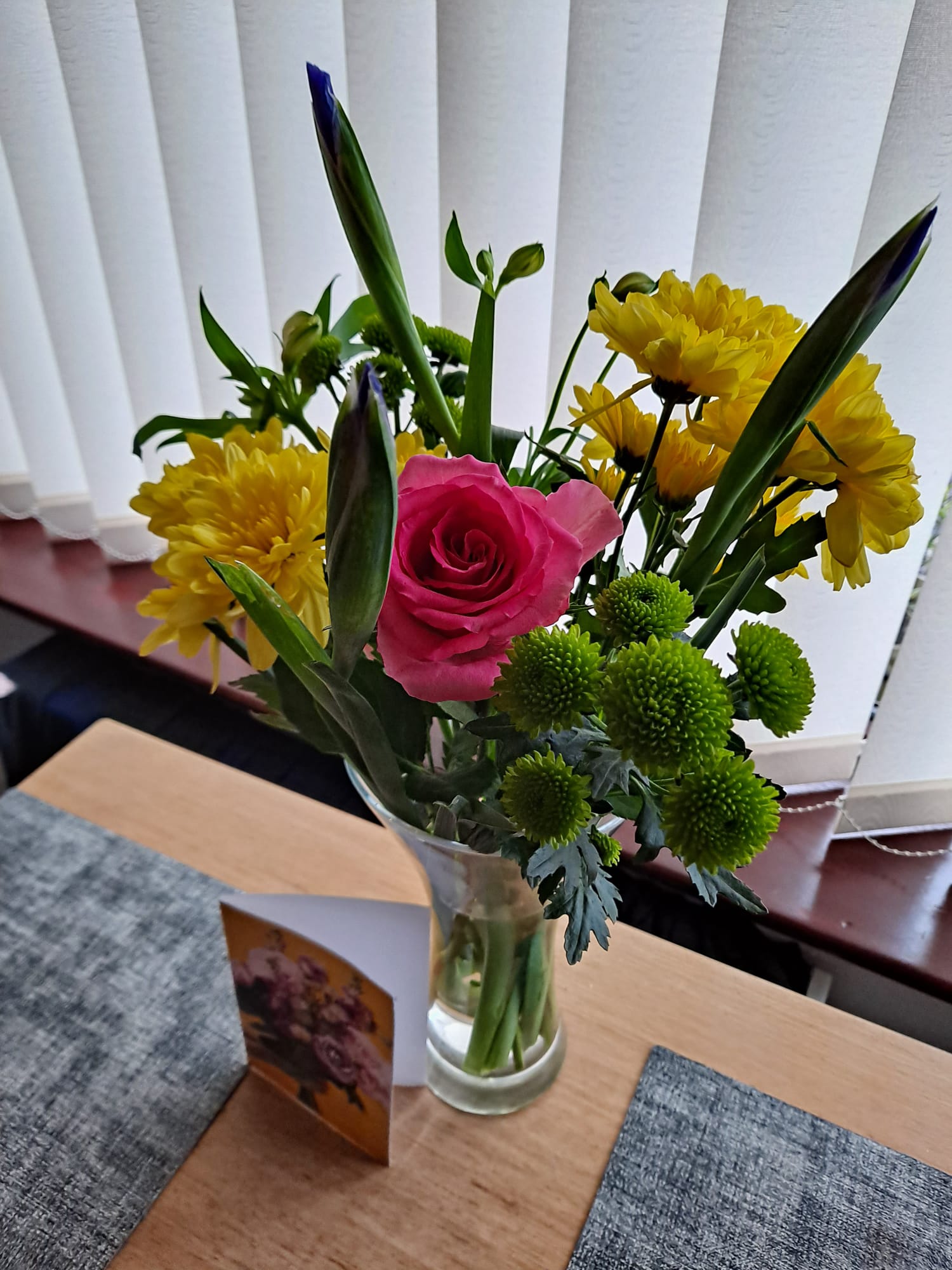 eFlorist UK Reviews 2,099 Reviews of Eflorist.co.uk Sitejabber