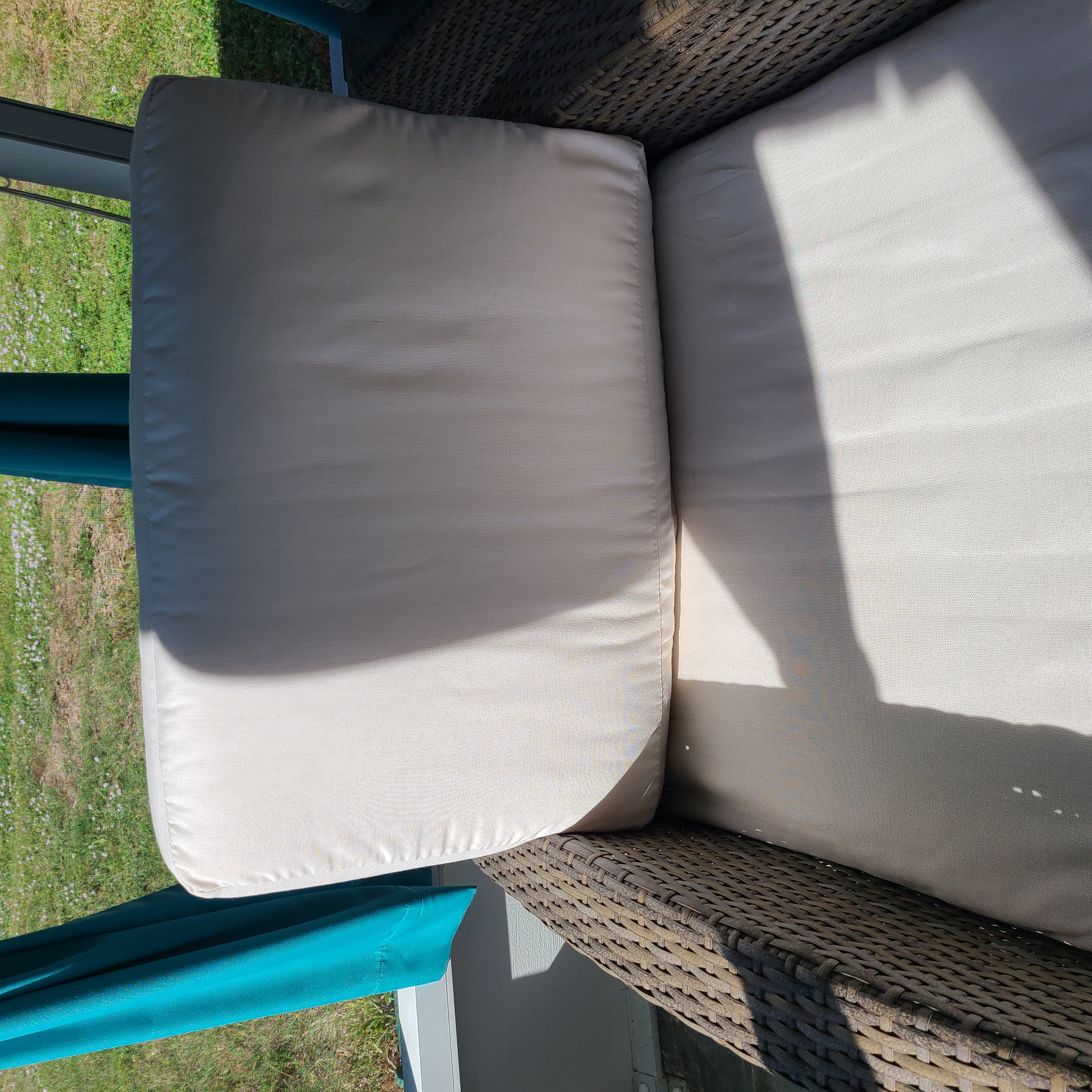 SOFA CUSHIONS - BEDS - OUTDOOR HQ SEATING FOAM CUT TO SIZE ANY