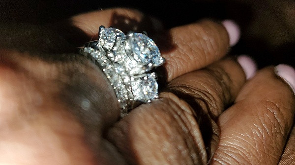 1 carat worth of diamond