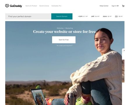 website thubmnail of MovieaholicShop