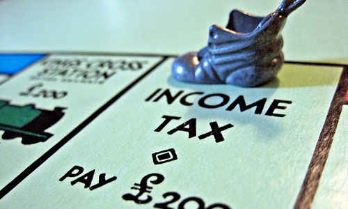 5 Ways Doing Taxes Online Can Go Wrong article cover