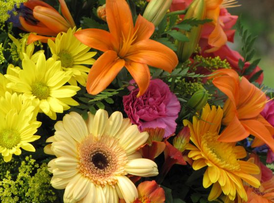 Top 7 Mother’s Day Flower Delivery Mishaps article cover