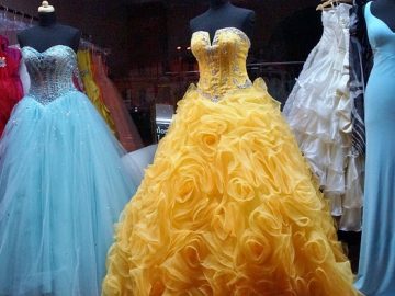 6 Prom Dress Disasters article